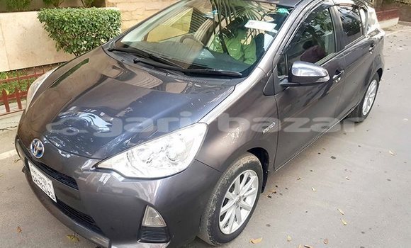 Buy Used 2013 Toyota AQUA in Dhaka, Dhaka Buy Used 2013 Toyota AQUA in Dhaka, Dhaka