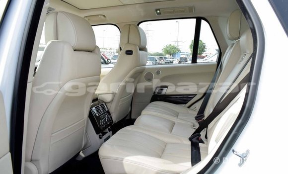 কেনা আমদানি Mercedes-Benz Range Rover White গাড়ী মধ্যে ইম্পোর্ট - দুবাই মধ্যে Bandarban কেনা আমদানি Mercedes-Benz Range Rover White গাড়ী মধ্যে ইম্পোর্ট - দুবাই মধ্যে Bandarban
