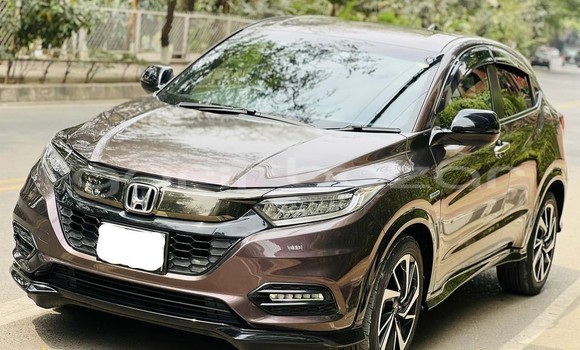 Buy Used 2019 Honda Vezel in Dhaka, Dhaka Buy Used 2019 Honda Vezel in Dhaka, Dhaka