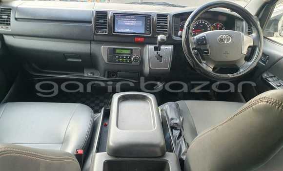 Buy Used 2017 Toyota Hiace in Dhaka, Dhaka Buy Used 2017 Toyota Hiace in Dhaka, Dhaka
