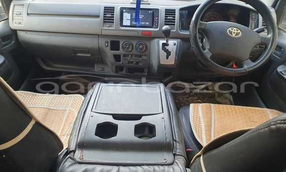 Buy Used 2013 Toyota Hiace in Dhaka, Dhaka Buy Used 2013 Toyota Hiace in Dhaka, Dhaka