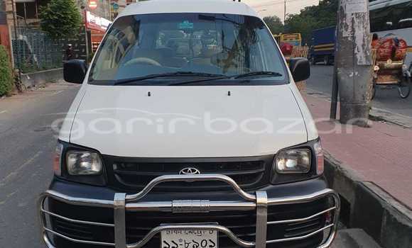 Buy Used 2003 Toyota Noah in Dhaka, Dhaka Buy Used 2003 Toyota Noah in Dhaka, Dhaka