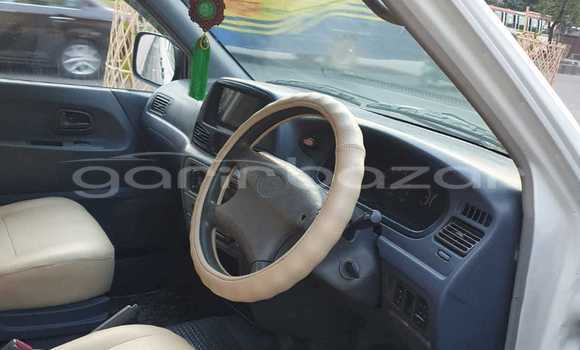Buy Used 2003 Toyota Noah in Dhaka, Dhaka Buy Used 2003 Toyota Noah in Dhaka, Dhaka