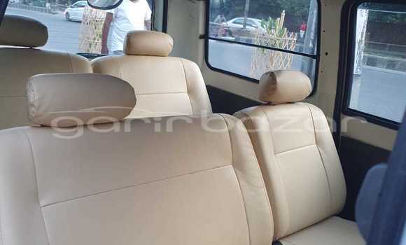 Buy Used 2003 Toyota Noah in Dhaka, Dhaka Buy Used 2003 Toyota Noah in Dhaka, Dhaka