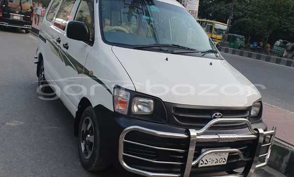 Buy Used 2003 Toyota Noah in Dhaka, Dhaka Buy Used 2003 Toyota Noah in Dhaka, Dhaka