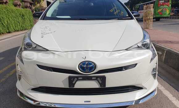 Buy Import 2018 Toyota Prius in Dhaka, Dhaka Buy Import 2018 Toyota Prius in Dhaka, Dhaka