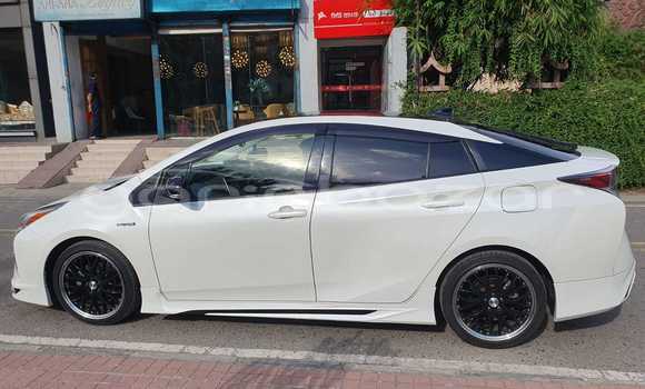 Buy Import 2018 Toyota Prius in Dhaka, Dhaka Buy Import 2018 Toyota Prius in Dhaka, Dhaka