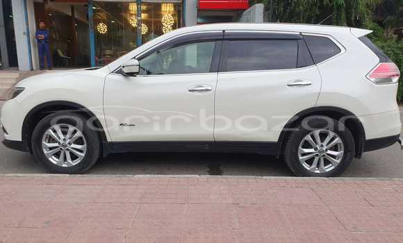 Buy Used 2016 Nissan X-Trail in Dhaka, Dhaka Buy Used 2016 Nissan X-Trail in Dhaka, Dhaka