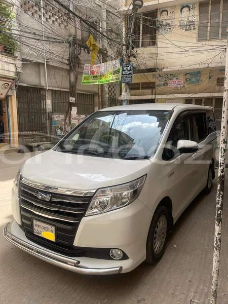Big with watermark toyota noah dhaka dhaka 7256