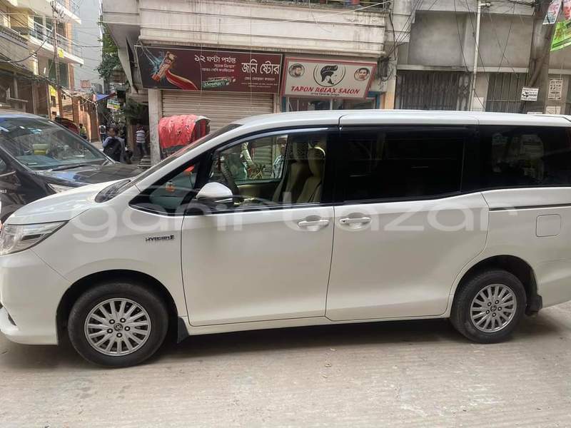 Big with watermark toyota noah dhaka dhaka 7256