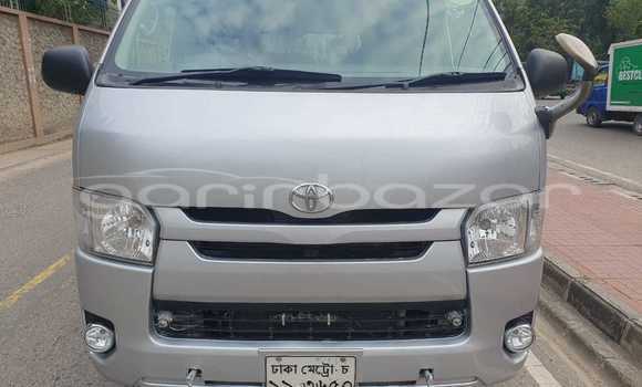 Buy Used 2012 Toyota Hiace in Dhaka, Dhaka Buy Used 2012 Toyota Hiace in Dhaka, Dhaka