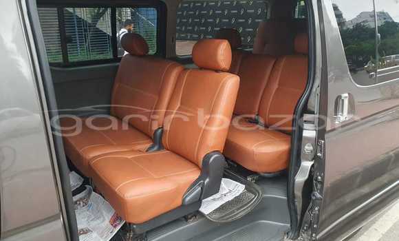 কেনা ব্যবহৃত Toyota Hiace Grey গাড়ী মধ্যে ঢাকা মধ্যে Dhaka কেনা ব্যবহৃত Toyota Hiace Grey গাড়ী মধ্যে ঢাকা মধ্যে Dhaka
