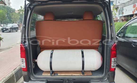 কেনা ব্যবহৃত Toyota Hiace Grey গাড়ী মধ্যে ঢাকা মধ্যে Dhaka কেনা ব্যবহৃত Toyota Hiace Grey গাড়ী মধ্যে ঢাকা মধ্যে Dhaka