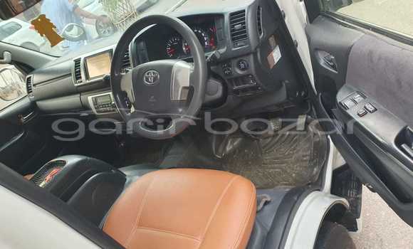 Buy Used 2014 Toyota Hiace in Dhaka, Dhaka Buy Used 2014 Toyota Hiace in Dhaka, Dhaka