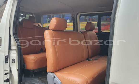 Buy Used 2014 Toyota Hiace in Dhaka, Dhaka Buy Used 2014 Toyota Hiace in Dhaka, Dhaka