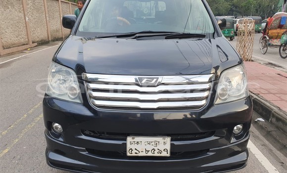 Buy Used 2001 Toyota Noah in Dhaka, Dhaka Buy Used 2001 Toyota Noah in Dhaka, Dhaka