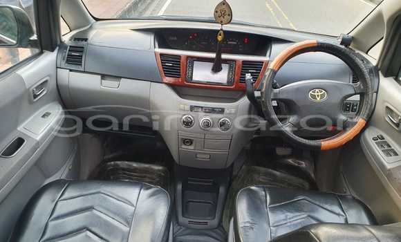 Buy Used 2001 Toyota Noah in Dhaka, Dhaka Buy Used 2001 Toyota Noah in Dhaka, Dhaka