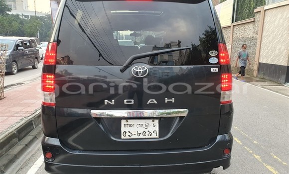 Buy Used 2001 Toyota Noah in Dhaka, Dhaka Buy Used 2001 Toyota Noah in Dhaka, Dhaka