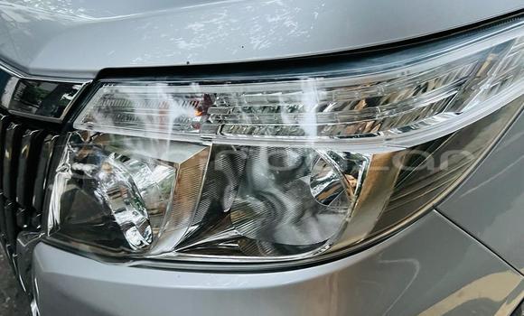 Buy Used 2017 Toyota Noah in Dhaka, Dhaka Buy Used 2017 Toyota Noah in Dhaka, Dhaka