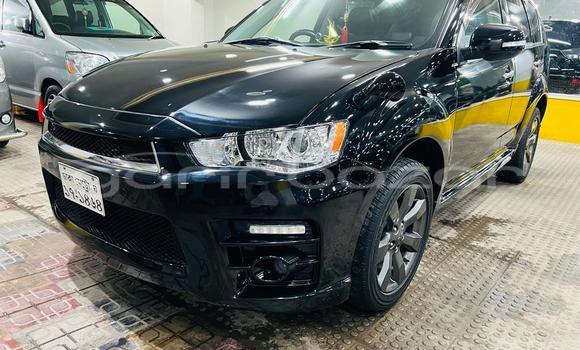 Buy Used 2011 Mitsubishi Outlander in Dhaka, Dhaka Buy Used 2011 Mitsubishi Outlander in Dhaka, Dhaka