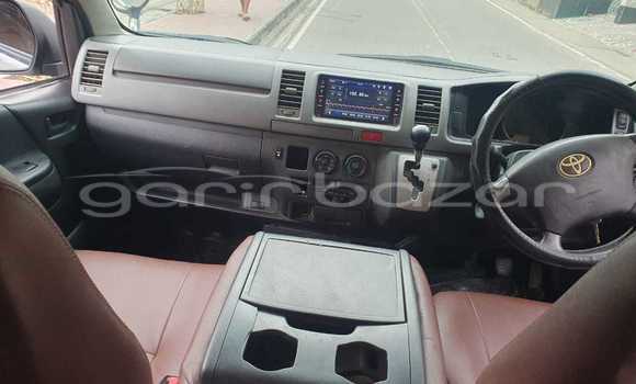 Buy Used 2012 Toyota Hiace in Dhaka, Dhaka Buy Used 2012 Toyota Hiace in Dhaka, Dhaka