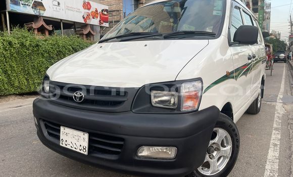 Buy Used 2004 Toyota Noah in Dhaka, Dhaka Buy Used 2004 Toyota Noah in Dhaka, Dhaka