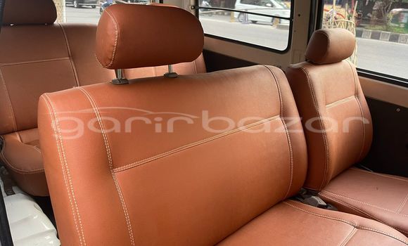 Buy Used 2004 Toyota Noah in Dhaka, Dhaka Buy Used 2004 Toyota Noah in Dhaka, Dhaka