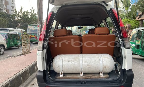 Buy Used 2004 Toyota Noah in Dhaka, Dhaka Buy Used 2004 Toyota Noah in Dhaka, Dhaka