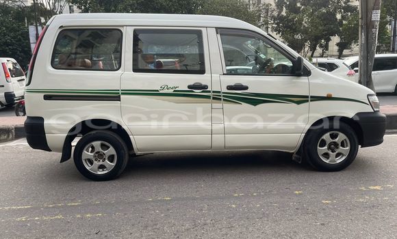 Buy Used 2004 Toyota Noah in Dhaka, Dhaka Buy Used 2004 Toyota Noah in Dhaka, Dhaka