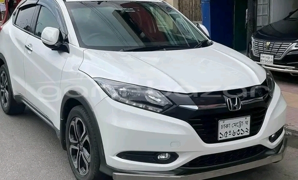 Buy Used Honda Vezel in Dhaka, Dhaka Buy Used Honda Vezel in Dhaka, Dhaka