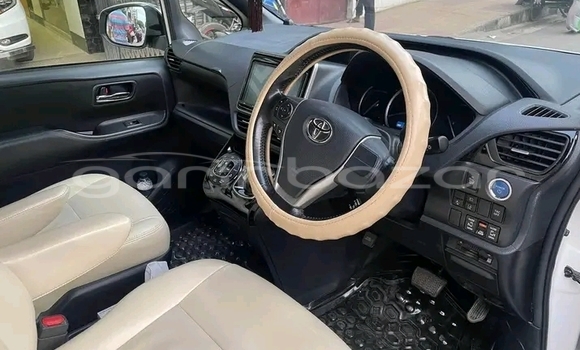 Buy Used Toyota Noah in Dhaka, Dhaka Buy Used Toyota Noah in Dhaka, Dhaka