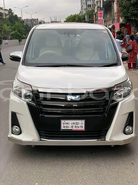 Big with watermark toyota noah dhaka dhaka 7331