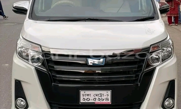 Buy Used Toyota Noah in Dhaka, Dhaka Buy Used Toyota Noah in Dhaka, Dhaka