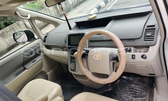 কেনা ব্যবহৃত Toyota X Noah White গাড়ী মধ্যে ঢাকা মধ্যে Dhaka কেনা ব্যবহৃত Toyota X Noah White গাড়ী মধ্যে ঢাকা মধ্যে Dhaka