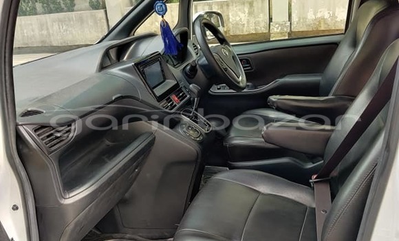 কেনা ব্যবহৃত Toyota X Noah White গাড়ী মধ্যে ঢাকা মধ্যে Dhaka কেনা ব্যবহৃত Toyota X Noah White গাড়ী মধ্যে ঢাকা মধ্যে Dhaka