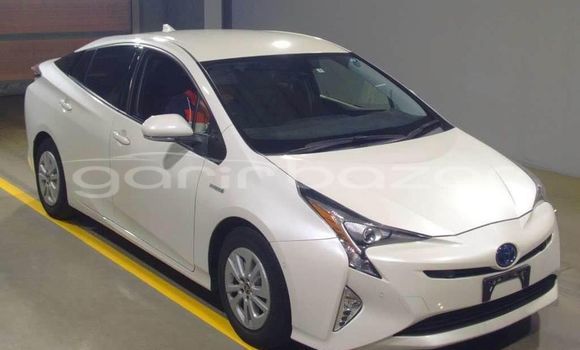 Buy Used 2018 Toyota Prius in Dhaka, Dhaka Buy Used 2018 Toyota Prius in Dhaka, Dhaka