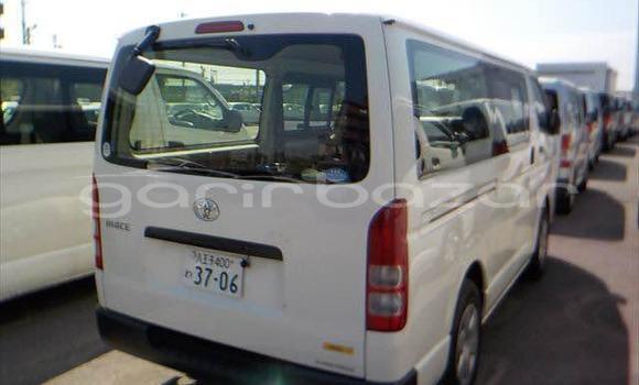 Buy Used 2019 Toyota Hiace in Dhaka, Dhaka Buy Used 2019 Toyota Hiace in Dhaka, Dhaka