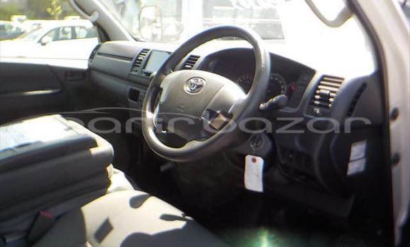 Buy Used 2019 Toyota Hiace in Dhaka, Dhaka Buy Used 2019 Toyota Hiace in Dhaka, Dhaka