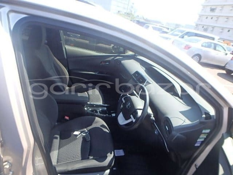 Big with watermark toyota prius dhaka dhaka 7400