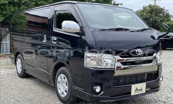 Buy Used 2018 Toyota Hiace in Dhaka, Dhaka Buy Used 2018 Toyota Hiace in Dhaka, Dhaka