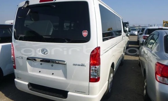 Buy Used 2018 Toyota Hiace in Dhaka, Dhaka Buy Used 2018 Toyota Hiace in Dhaka, Dhaka