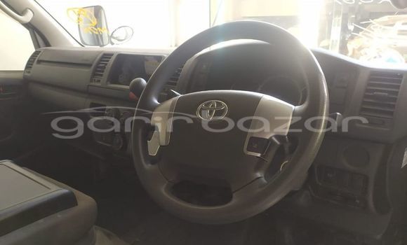 Buy Used 2018 Toyota Hiace in Dhaka, Dhaka Buy Used 2018 Toyota Hiace in Dhaka, Dhaka