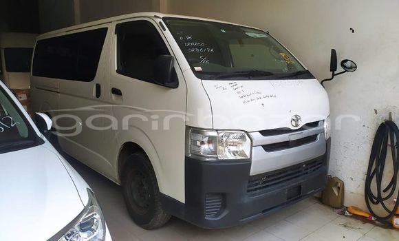 Buy Used 2018 Toyota Hiace in Dhaka, Dhaka Buy Used 2018 Toyota Hiace in Dhaka, Dhaka