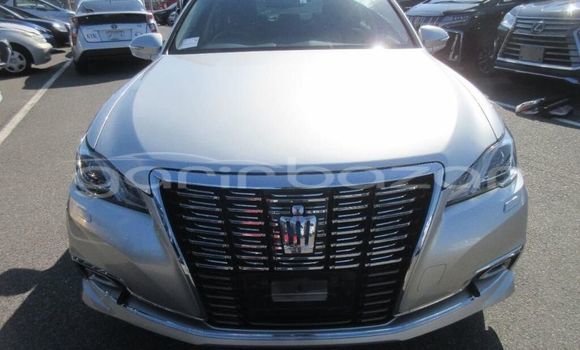 Buy Used 2018 Toyota Crown in Dhaka, Dhaka Buy Used 2018 Toyota Crown in Dhaka, Dhaka