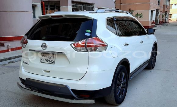 Buy Used 2015 Nissan X-Trail in Dhaka, Dhaka Buy Used 2015 Nissan X-Trail in Dhaka, Dhaka