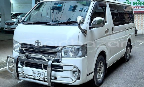 Buy Used 2012 Toyota Hiace in Dhaka, Dhaka Buy Used 2012 Toyota Hiace in Dhaka, Dhaka