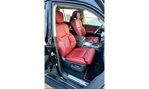 Buy Import 2019 Toyota Land Cruiser in Import - Dubai, Bandarban Buy Import 2019 Toyota Land Cruiser in Import - Dubai, Bandarban