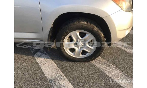 Buy Import 2007 Toyota HiAce in Import - Dubai, Bandarban Buy Import 2007 Toyota HiAce in Import - Dubai, Bandarban