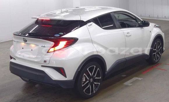 Buy Used 2020 Toyota C-HR in Dhaka, Dhaka Buy Used 2020 Toyota C-HR in Dhaka, Dhaka