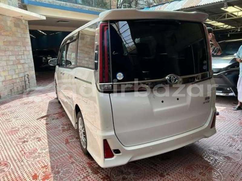 Big with watermark toyota noah dhaka dhaka 69297